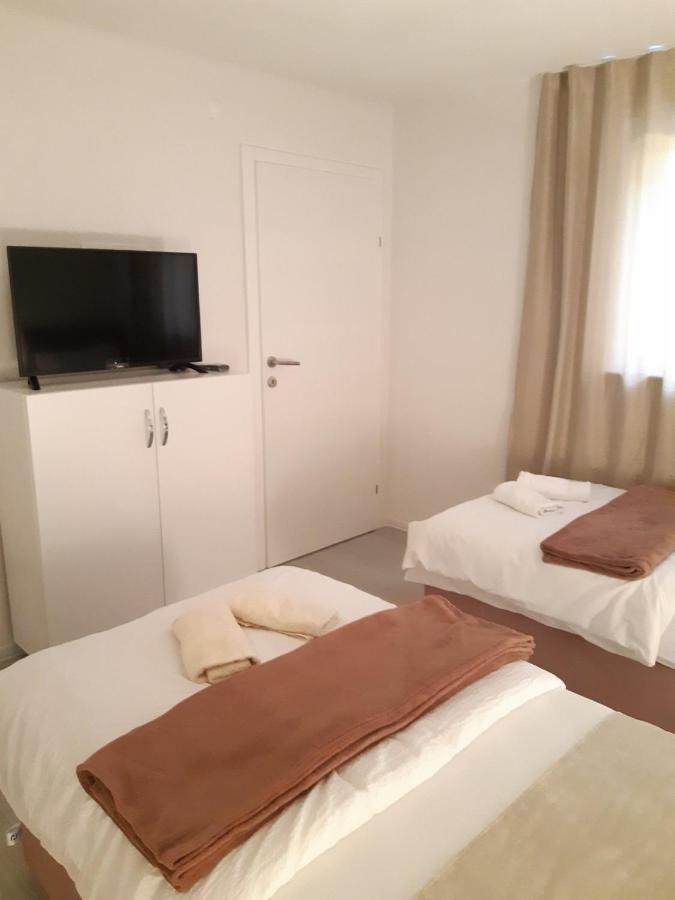 Apartman-Stan Na Dan -Stolac Appartement Buitenkant foto